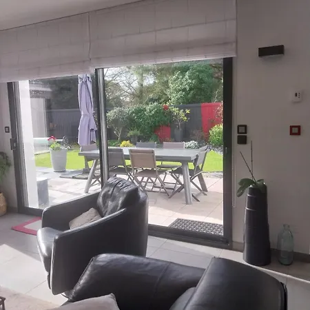 Les 3 Lys Maison Avec Piscine Et Garage * Lagord